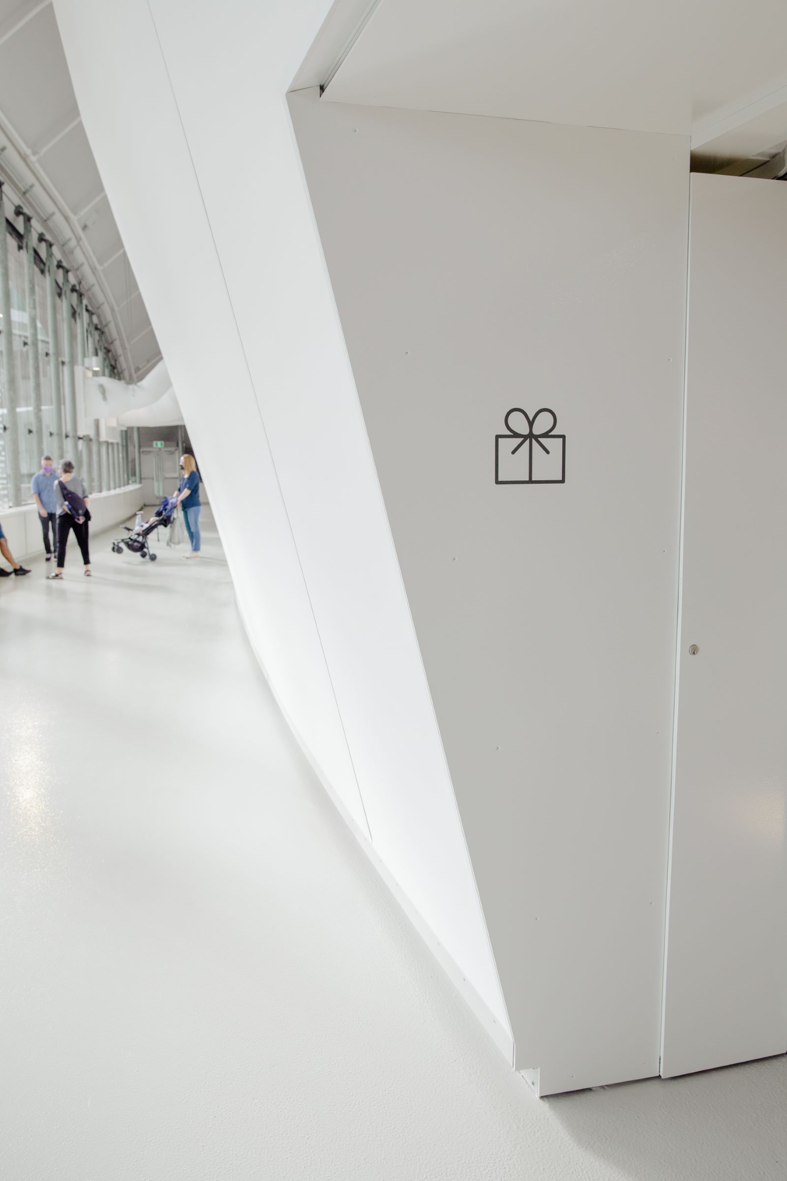 entr&eacute;e de la boutique