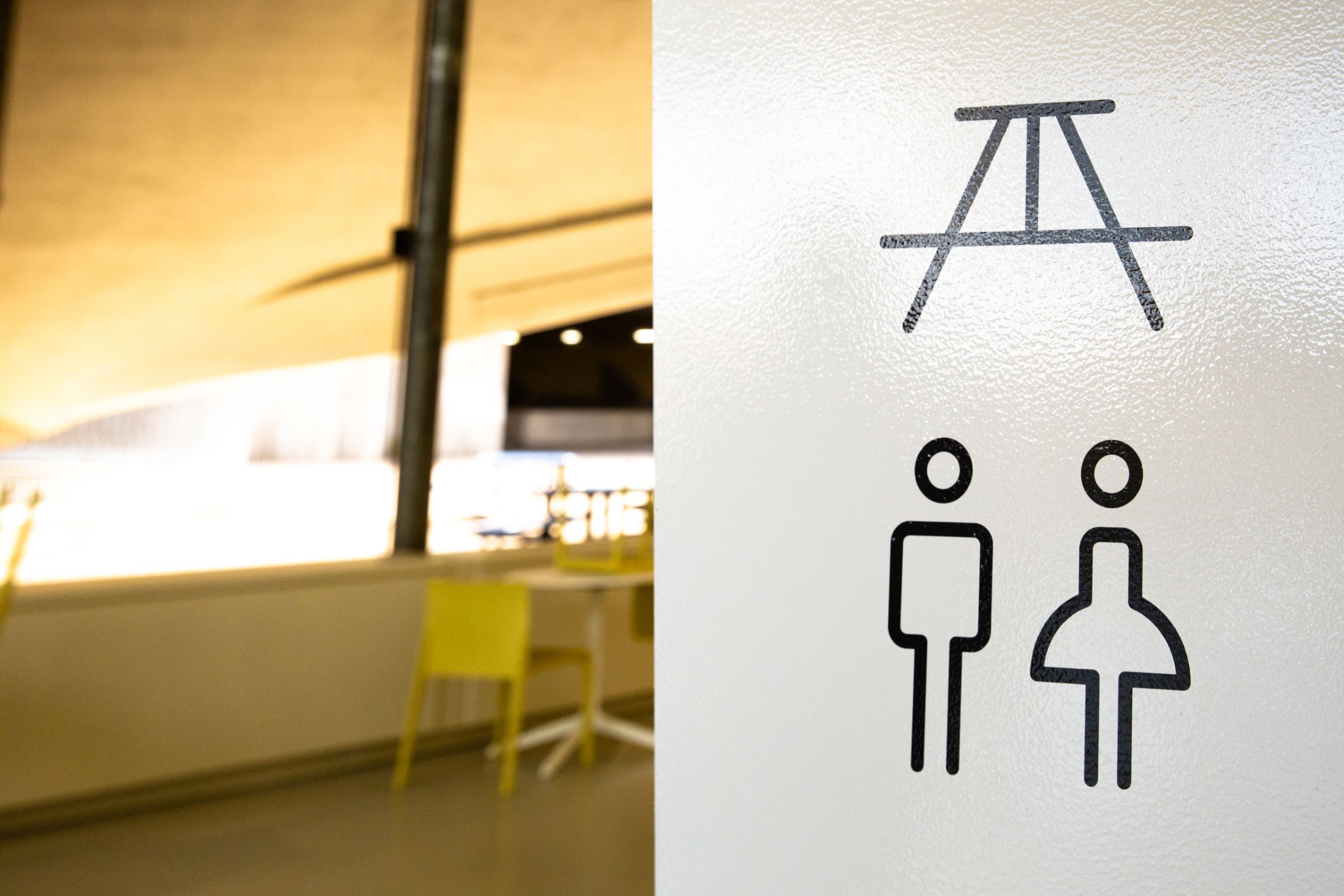 vinyle sur mur, caf&eacute;teria