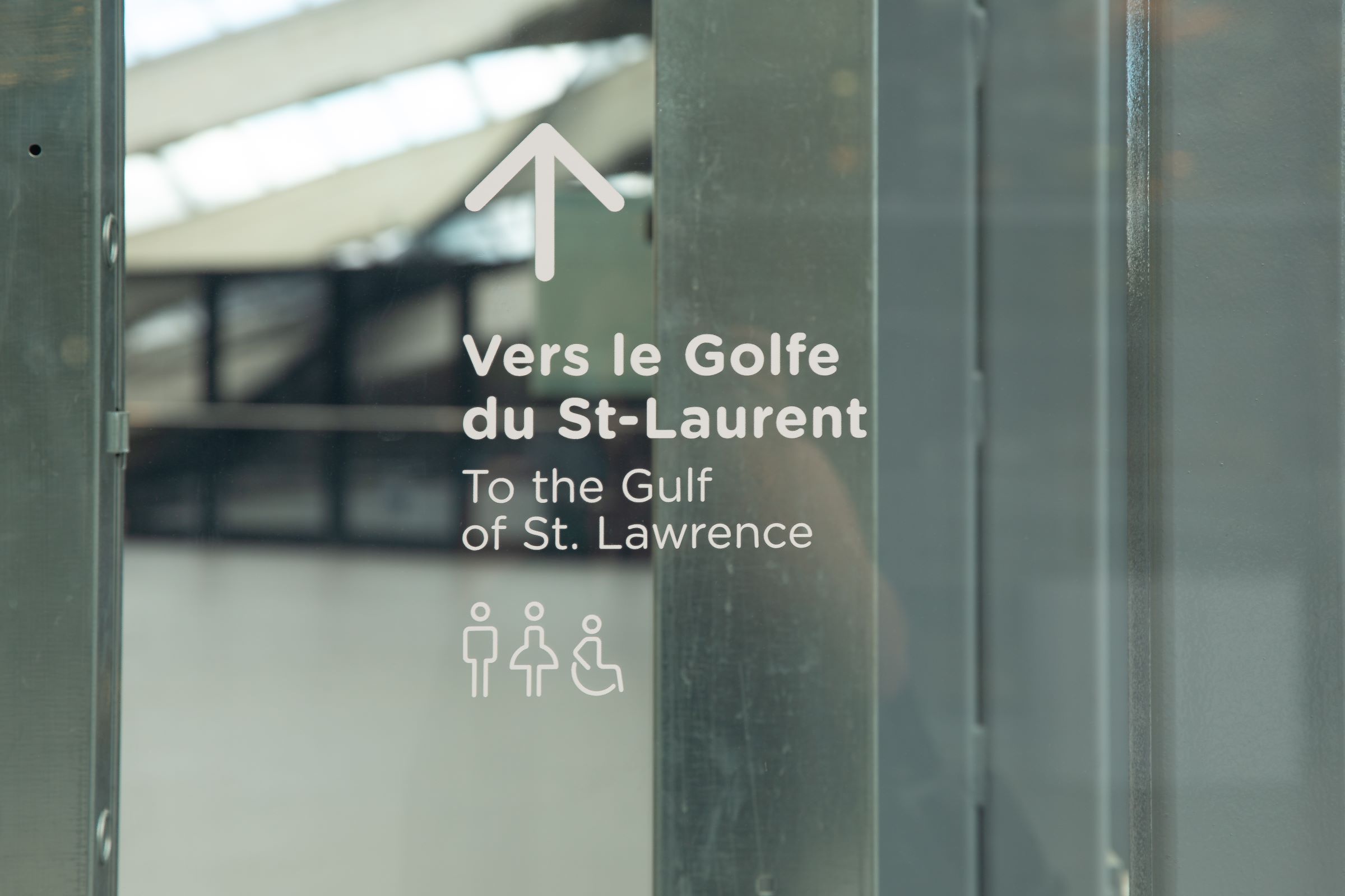 vinyle sur vitre, directionnel